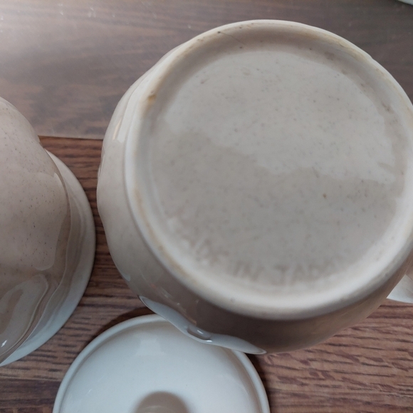 Vintage* Country Home Creamer and Sugar Bowl Set - Picture 8 of 11